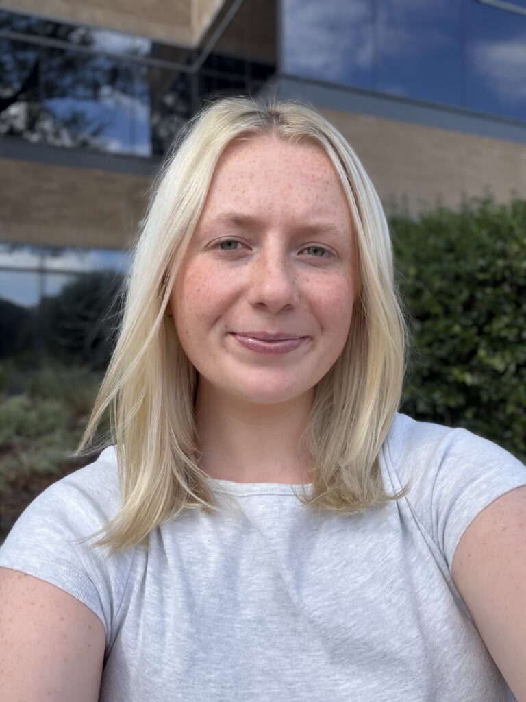 Molly Harris - Employee Picture (2)